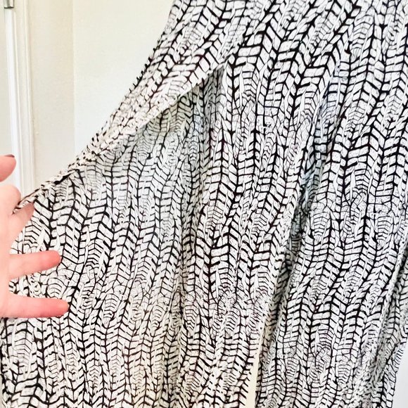 Raya Sun Resort Beachwear Vine Print Wide Leg Open Leg Wrap Cropped Rayon Pant - Picture 7 of 11